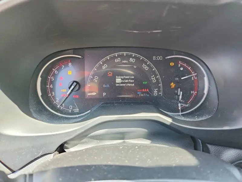 2025 TOYOTA RAV4 XLE  