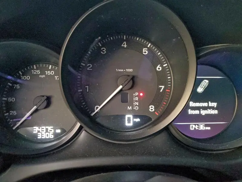 2023 PORSCHE MACAN BASE  