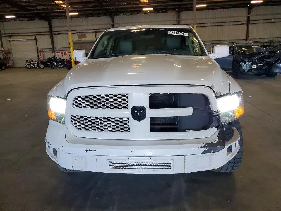 2014 RAM 1500 ST  