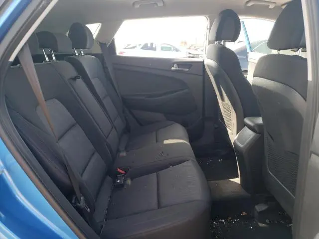 2018 HYUNDAI TUCSON SE  