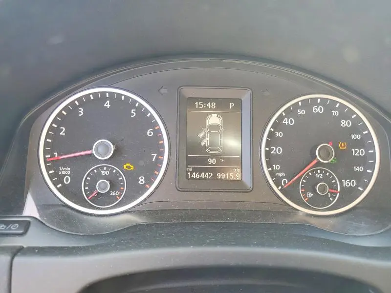 2013 VOLKSWAGEN TIGUAN S  