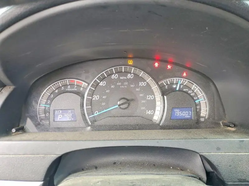 2012 TOYOTA CAMRY SE  