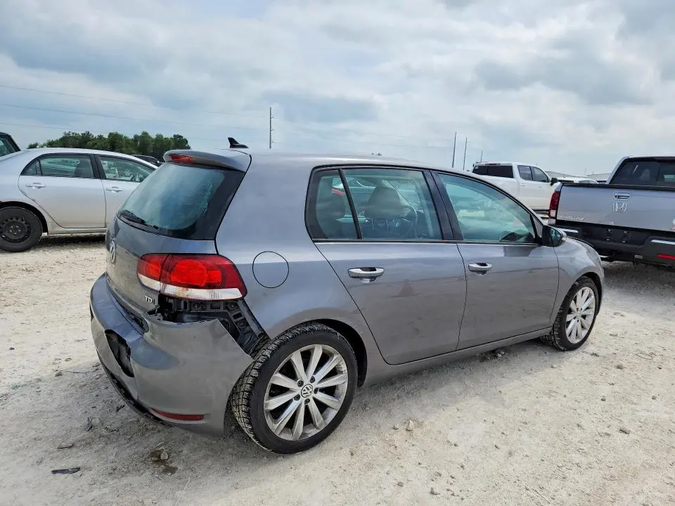 2013 VOLKSWAGEN GOLF   