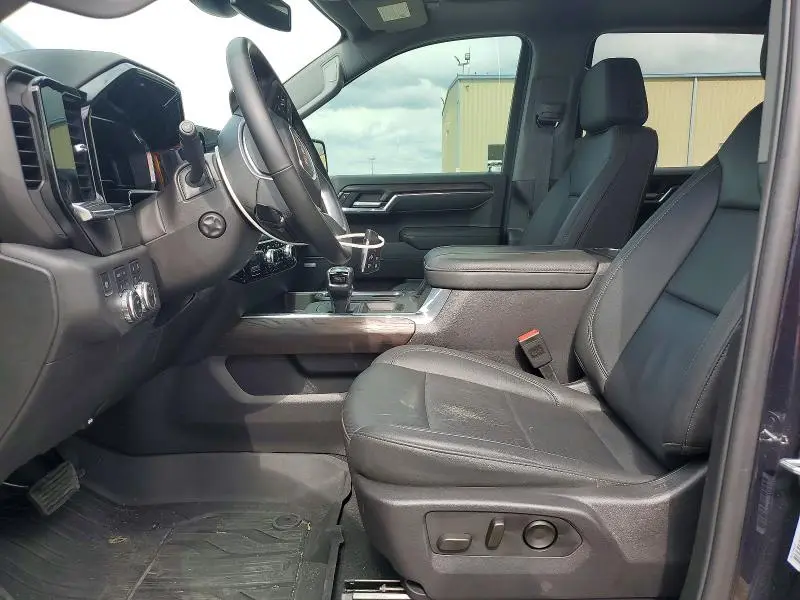 2024 GMC SIERRA K1500 SLT  