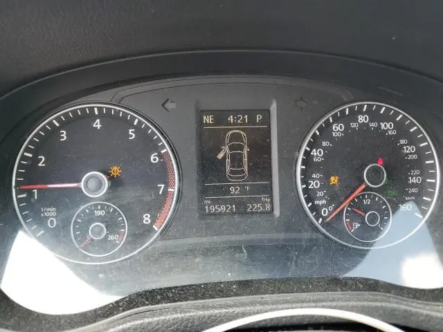 2013 VOLKSWAGEN PASSAT SE  