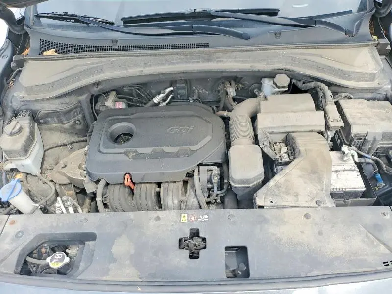 2020 HYUNDAI SANTA FE SE  