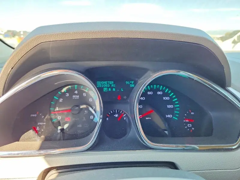 2010 CHEVROLET TRAVERSE LT  