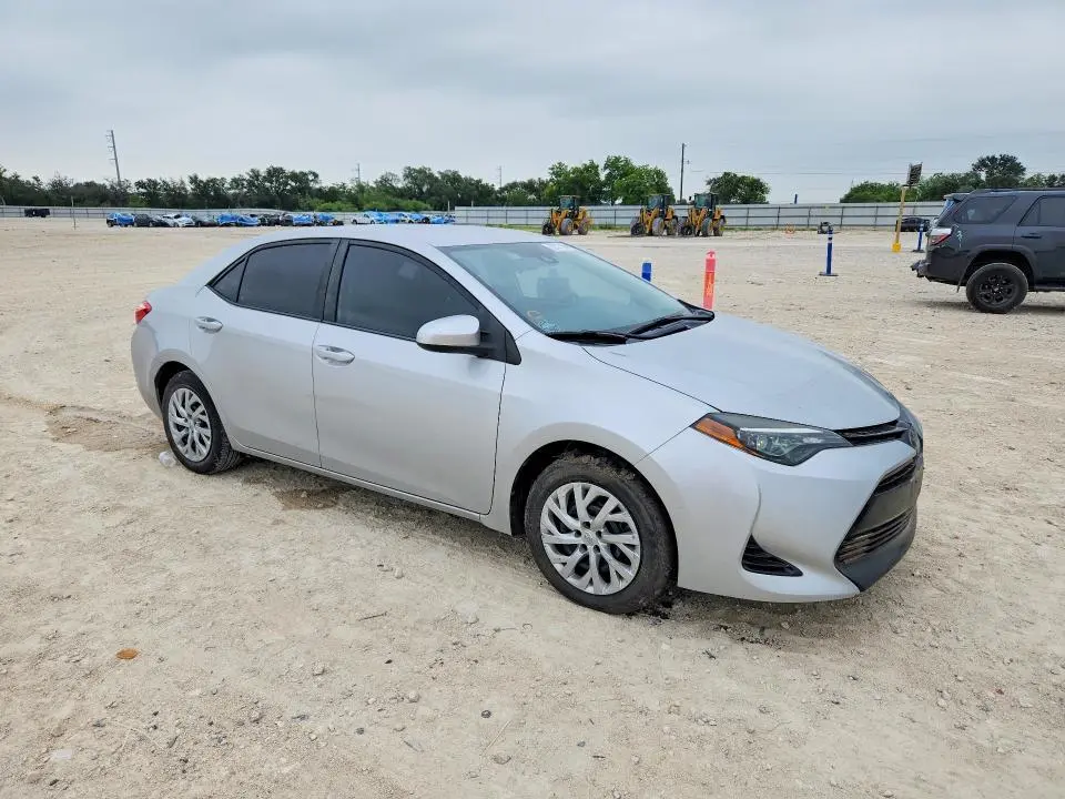 2018 TOYOTA COROLLA LE  
