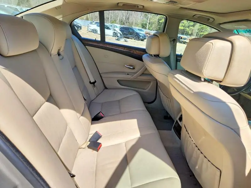 2010 BMW 528 I  