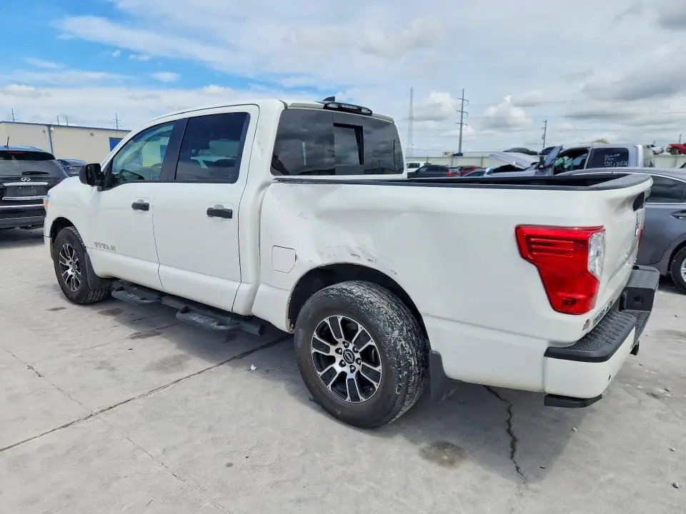 2023 NISSAN TITAN SV  