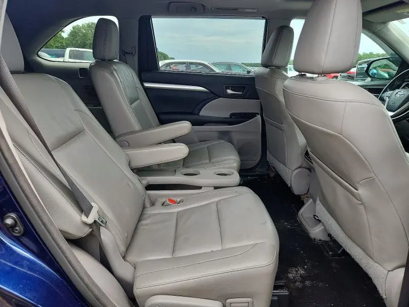 2014 TOYOTA HIGHLANDER XLE  
