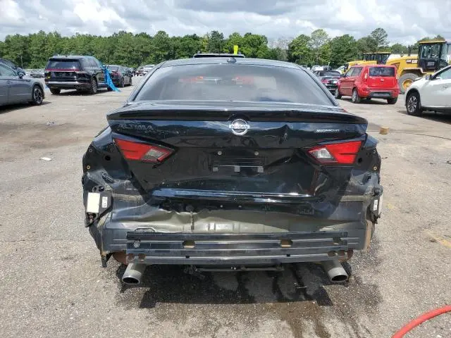 2022 NISSAN ALTIMA SR  