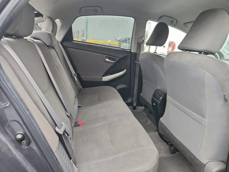 2014 TOYOTA PRIUS PLUG-IN   