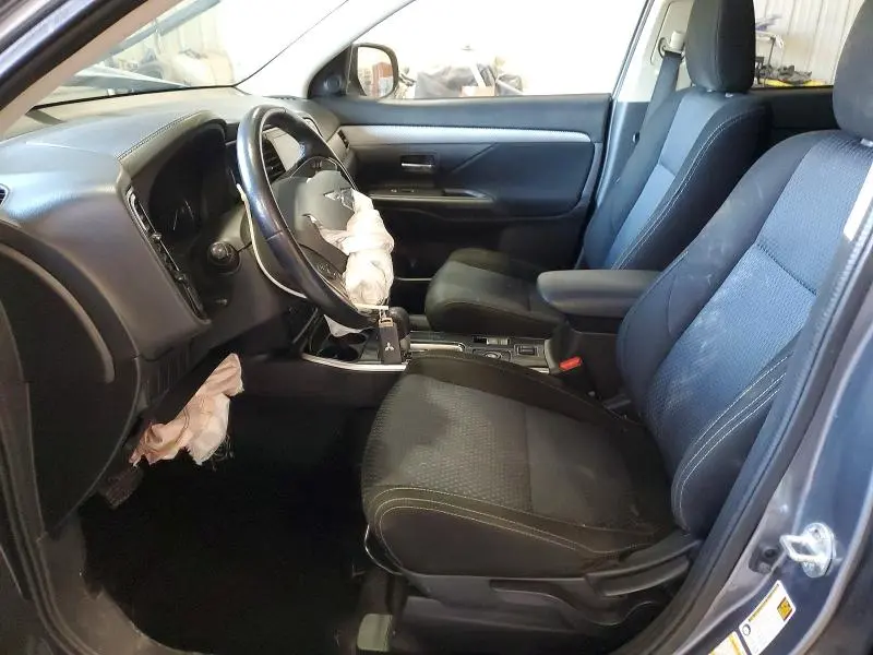 2018 MITSUBISHI OUTLANDER SE  