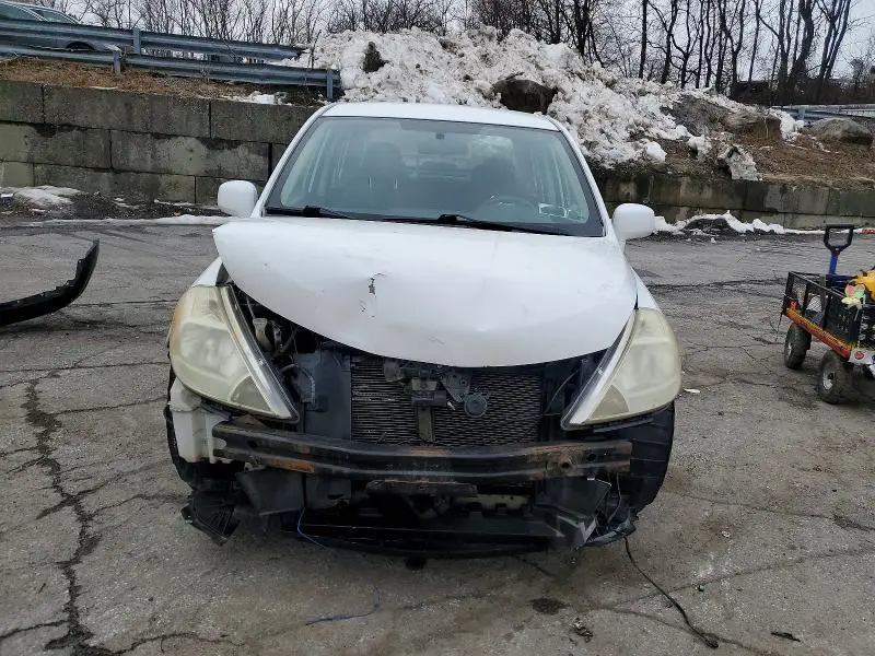2011 NISSAN VERSA 1.8 S  