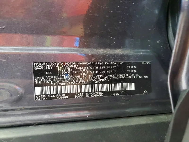 2025 TOYOTA RAV4 XLE  
