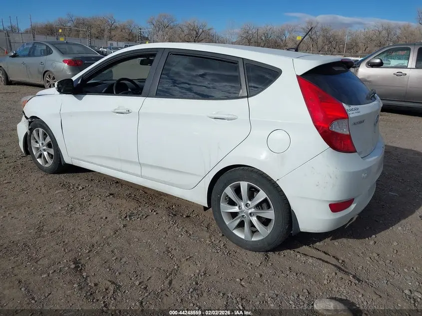 2014 HYUNDAI ACCENT SE