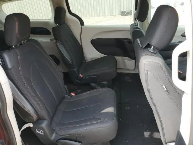 2017 CHRYSLER PACIFICA LX  