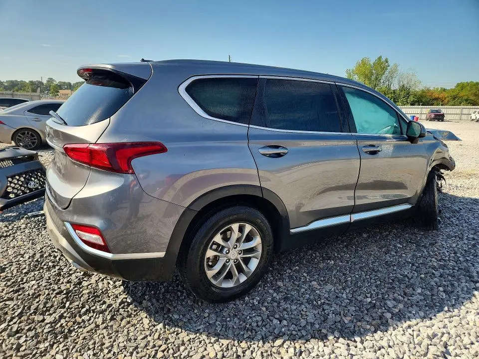 2019 HYUNDAI SANTA FE SE  