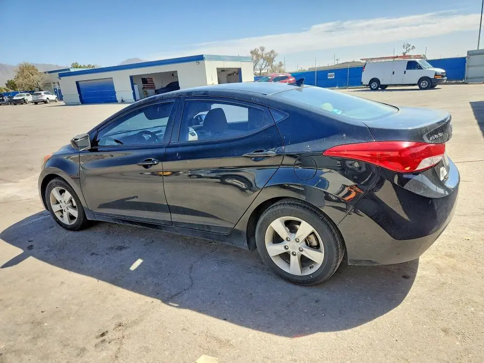 2011 HYUNDAI ELANTRA GLS  