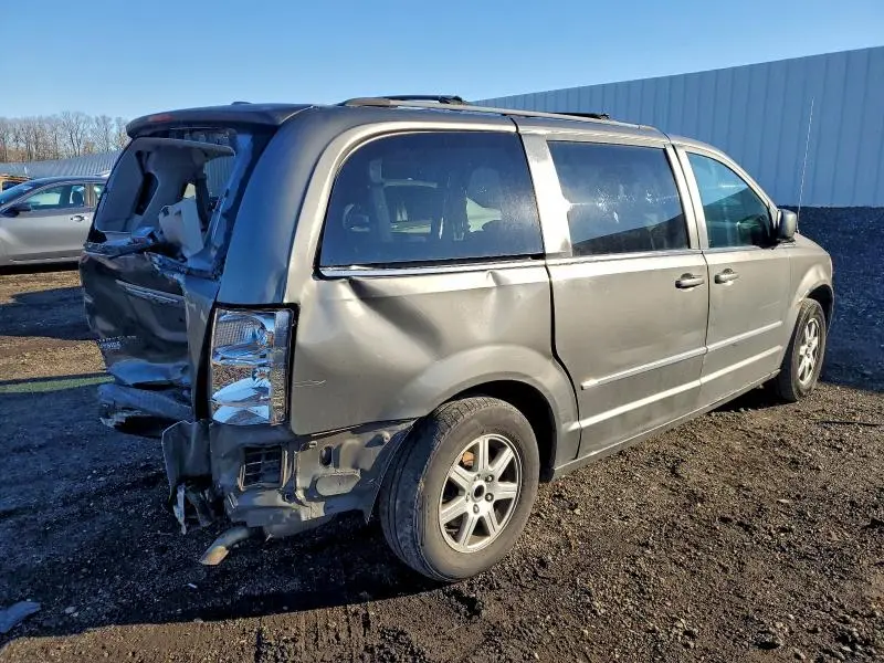 2010 CHRYSLER TOWN & COUNTRY TOURING  