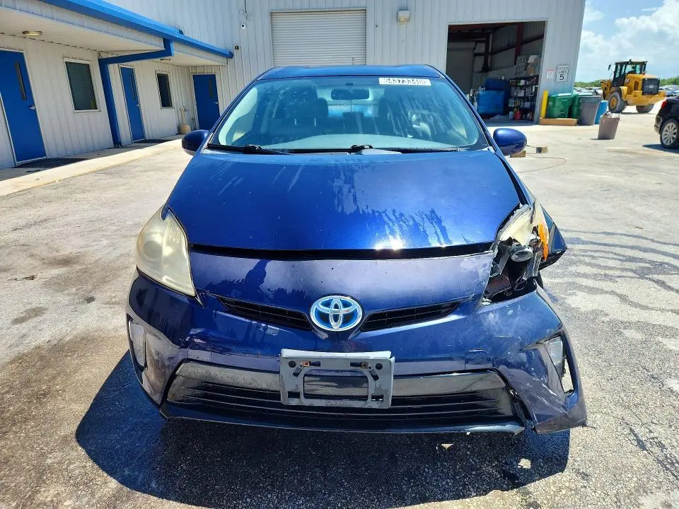 2013 TOYOTA PRIUS TWO  