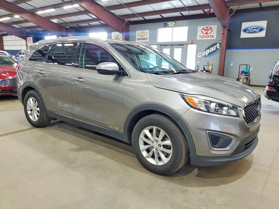 2016 KIA SORENTO LX V6  