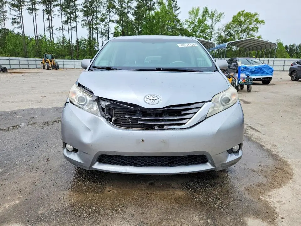 2011 TOYOTA SIENNA XLE 8-PASSENGER  