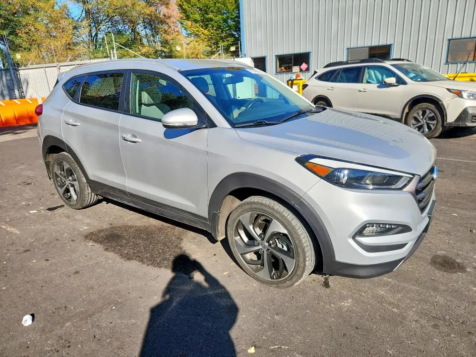 2016 HYUNDAI TUCSON SPORT  