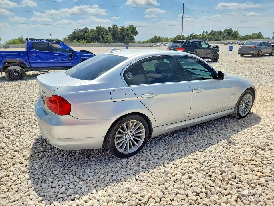 2011 BMW 335 XI  