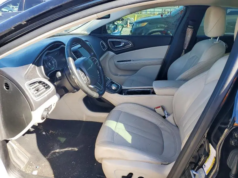 2015 CHRYSLER 200 C  