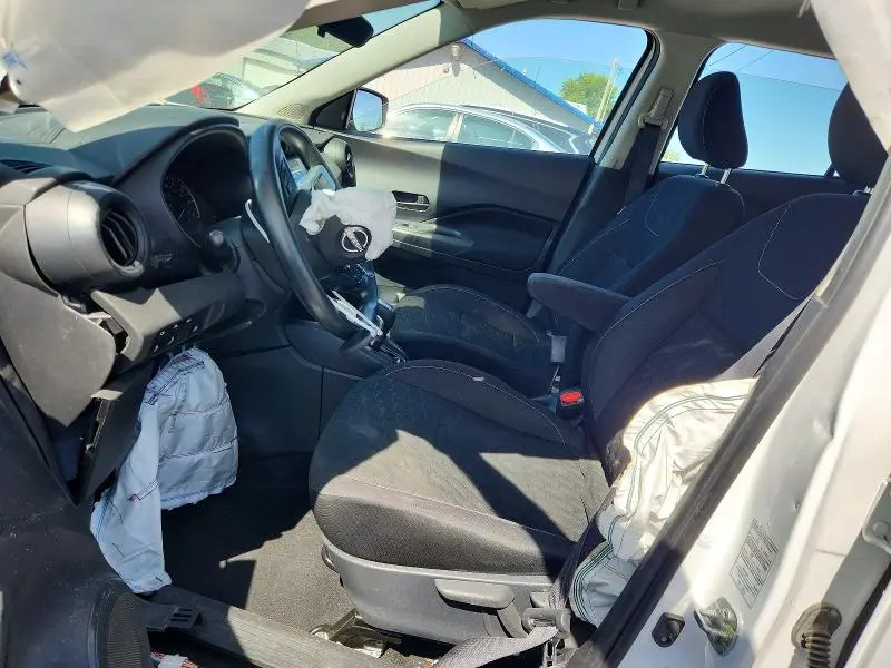 2022 NISSAN KICKS S  
