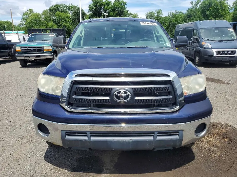 2011 TOYOTA TUNDRA DOUBLE CAB SR5  