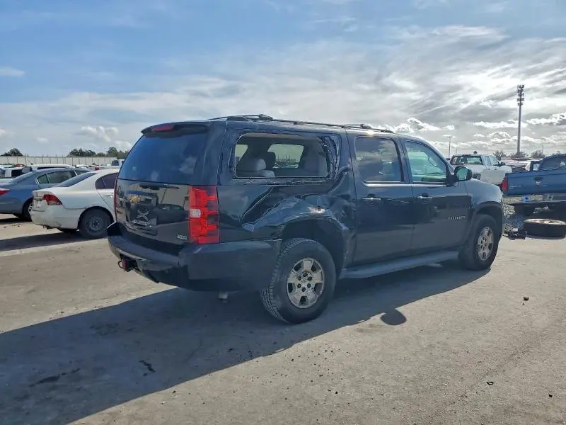 2011 CHEVROLET SUBURBAN K1500 LT  