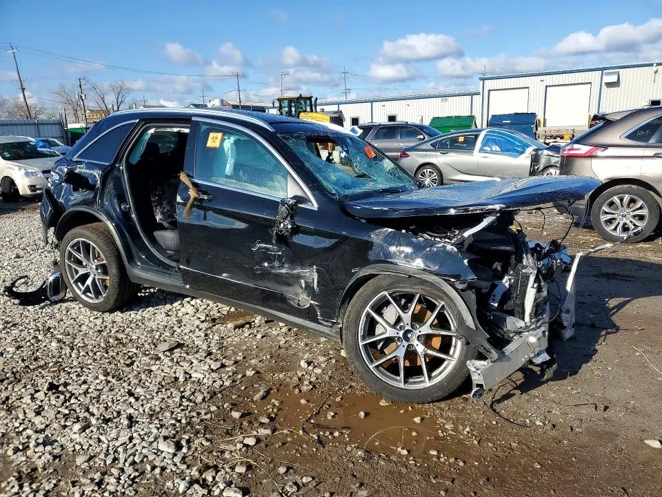 2021 MERCEDES-BENZ GLC 300 4MATIC  