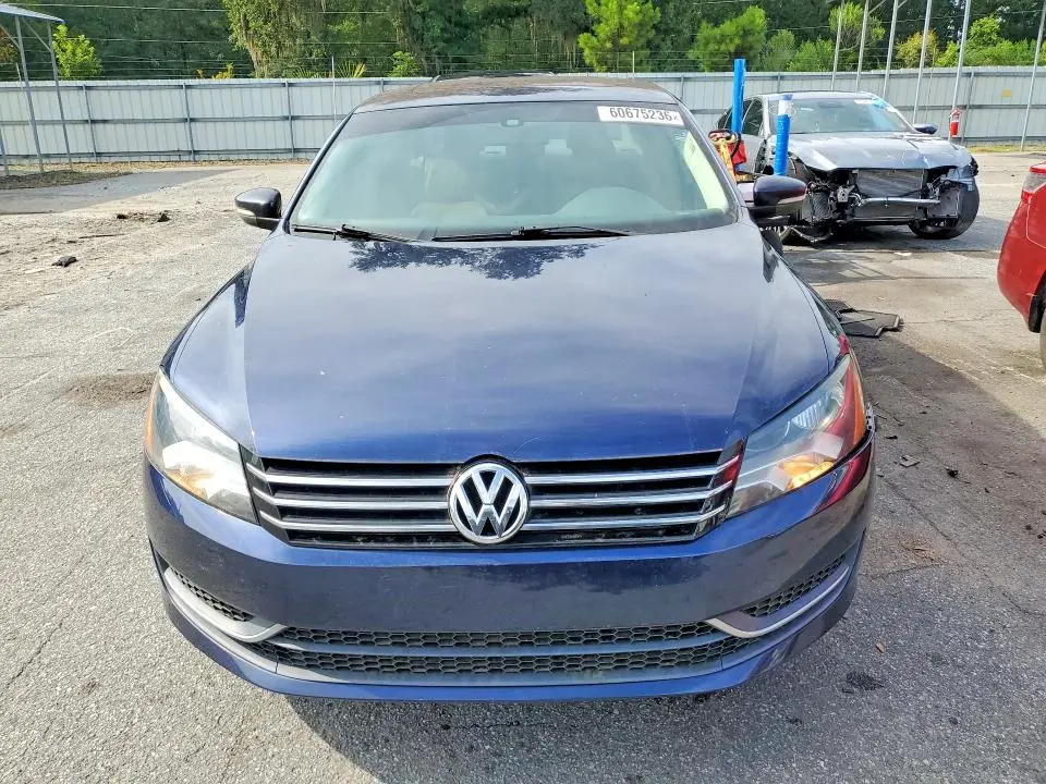 2014 VOLKSWAGEN PASSAT SE  