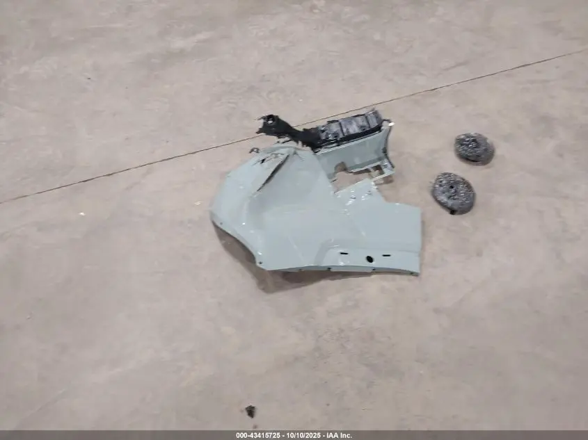 2025 TOYOTA TUNDRA HYBRID LIMITED CREWMAX 6.4' BED