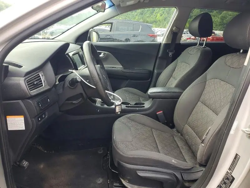 2017 KIA NIRO LX  
