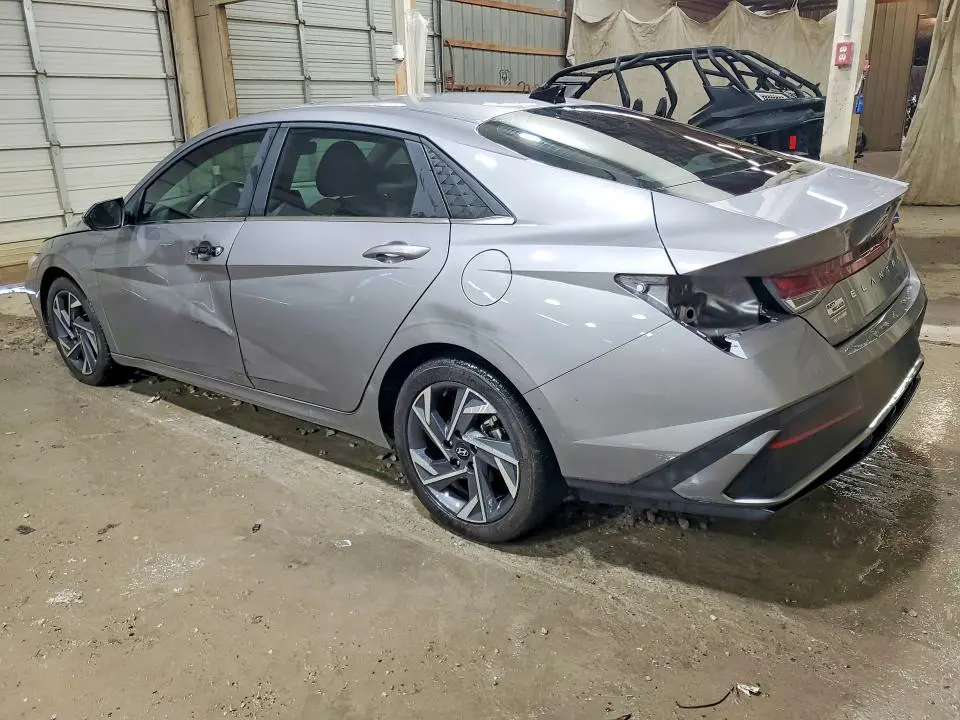 2025 HYUNDAI ELANTRA SEL  