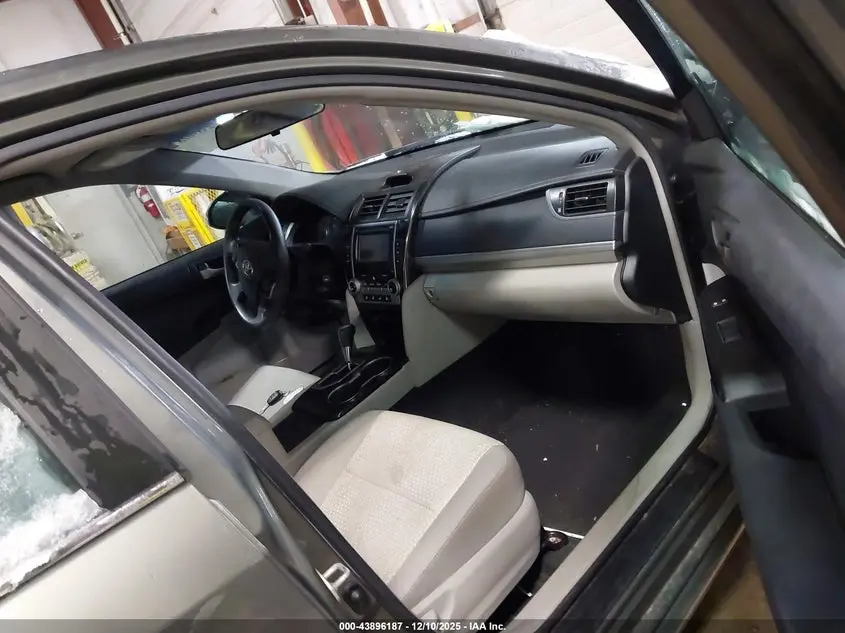 2012 TOYOTA CAMRY LE