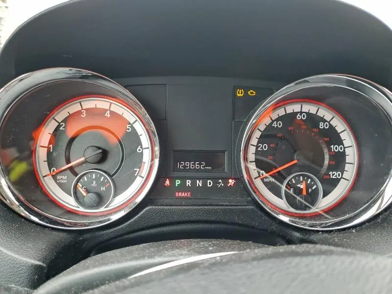 2012 DODGE GRAND CARAVAN SE  