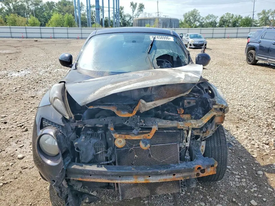 2014 NISSAN JUKE SV  