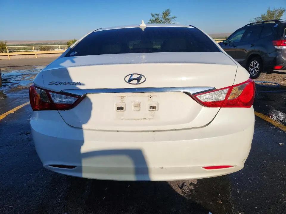2012 HYUNDAI SONATA GLS  