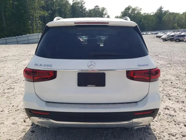 2023 MERCEDES-BENZ GLB 250 4MATIC  