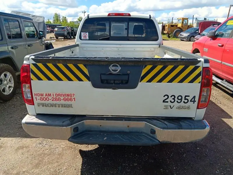2016 NISSAN FRONTIER SV V6  