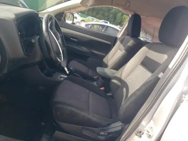 2015 MITSUBISHI OUTLANDER ES  