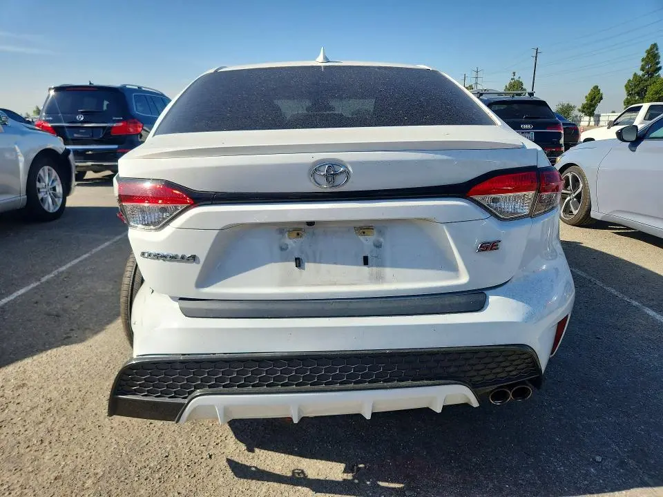 2020 TOYOTA COROLLA SE  