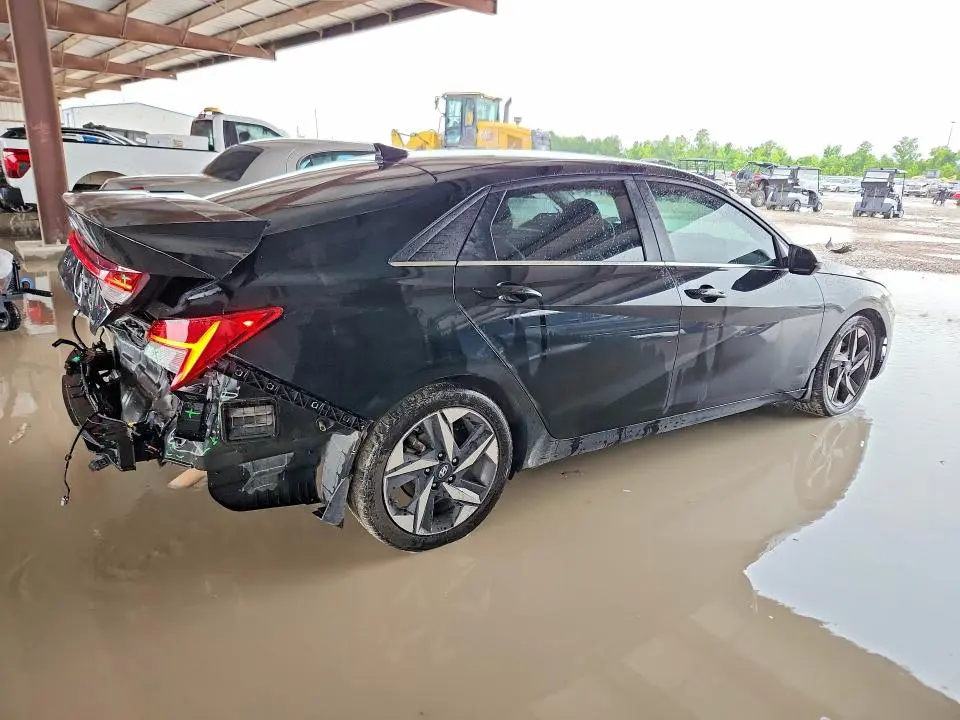 2023 HYUNDAI ELANTRA LIMITED  