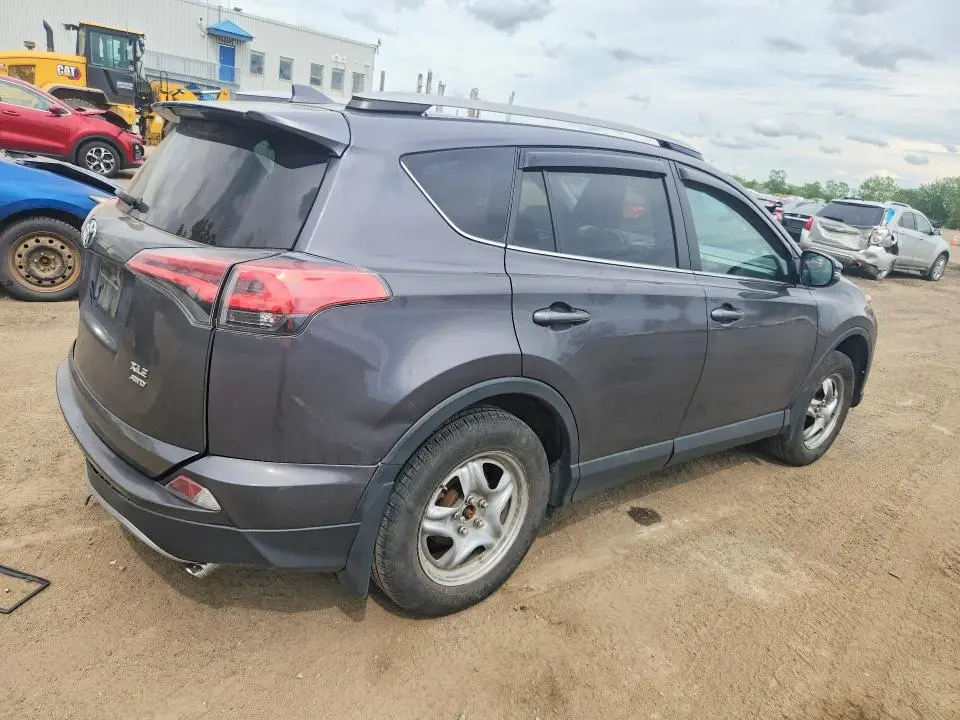 2018 TOYOTA RAV4 XLE  