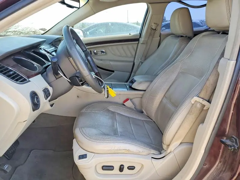 2011 FORD TAURUS LIMITED  